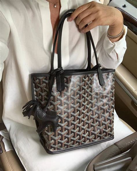 goyard anjou gm price